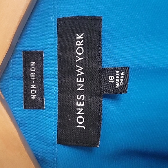 Jones NY - non iron- 16 - Picture 2 of 8